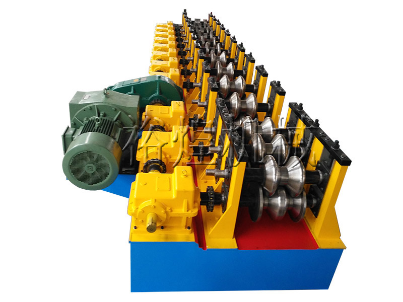 護欄板設備 護欄板設備